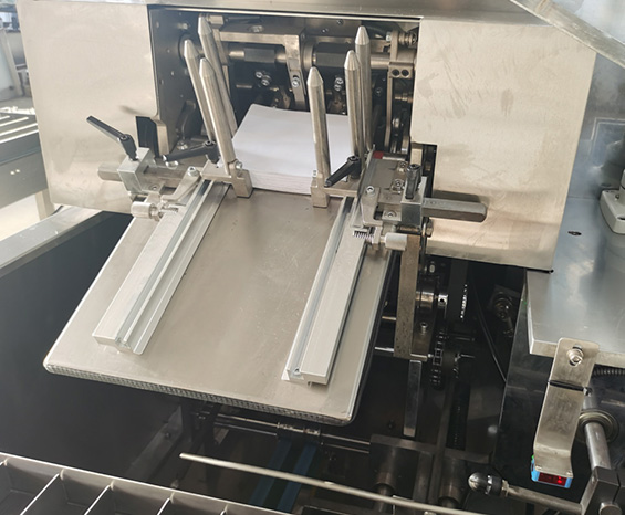 Leaflet Folding Device